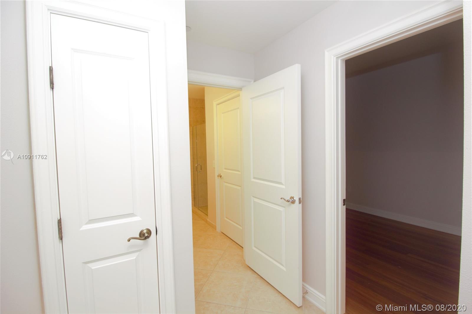 WESTON 55 PLUS CONDO - Residential Lease