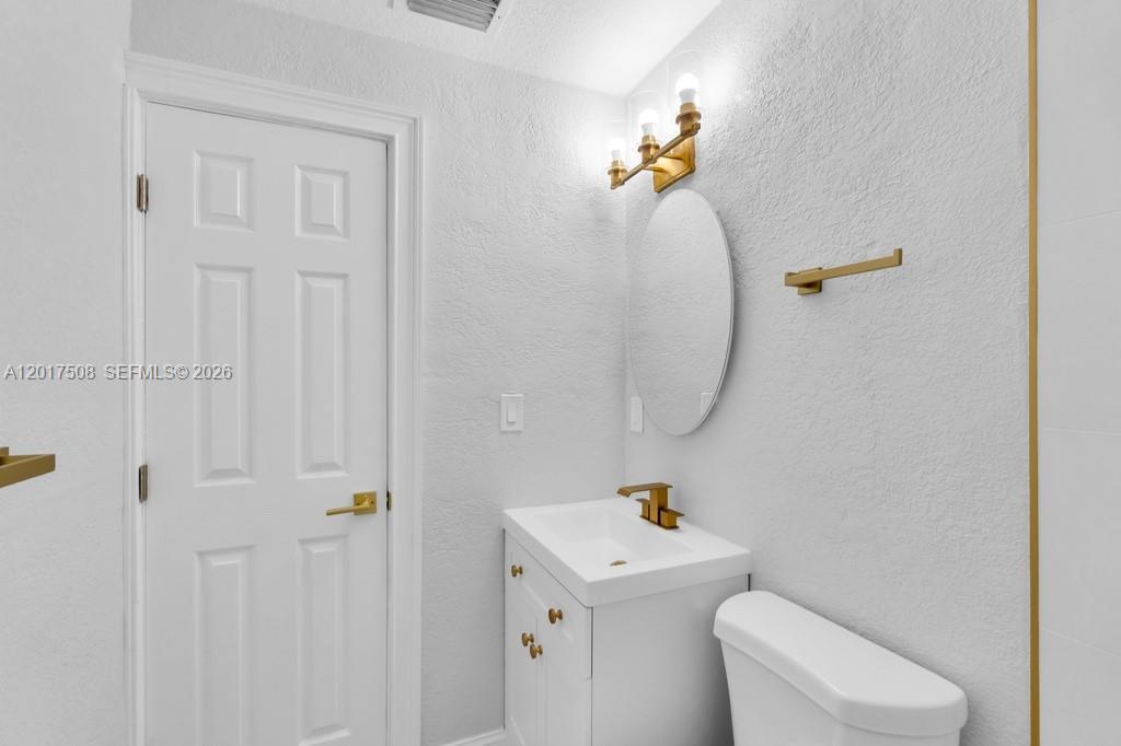 PINE CREST SUB DELRAY - Residential