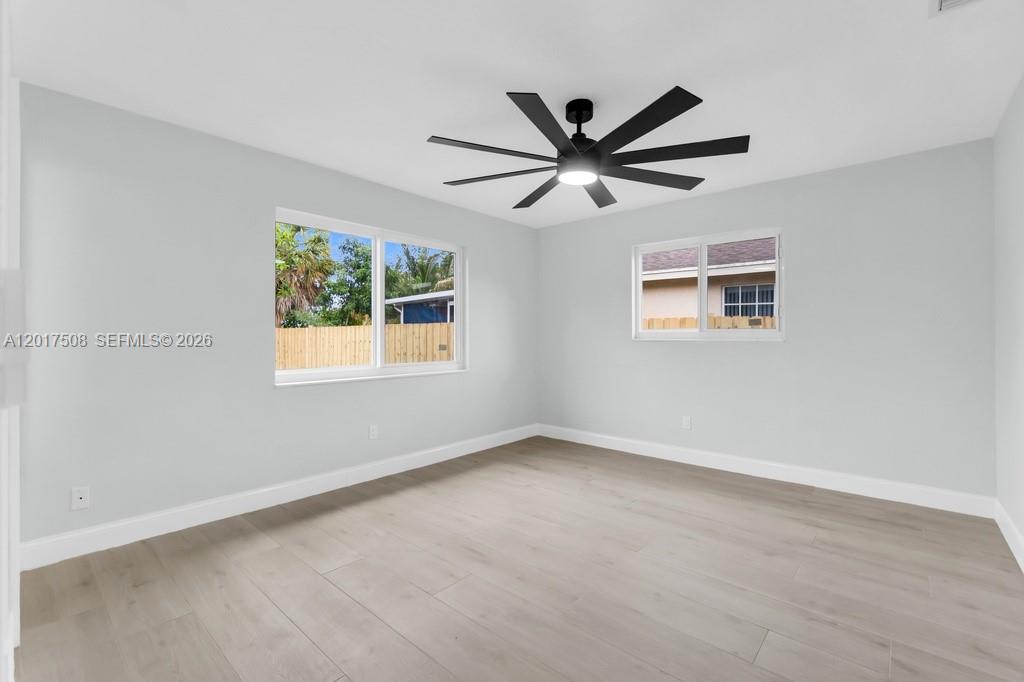 PINE CREST SUB DELRAY - Residential