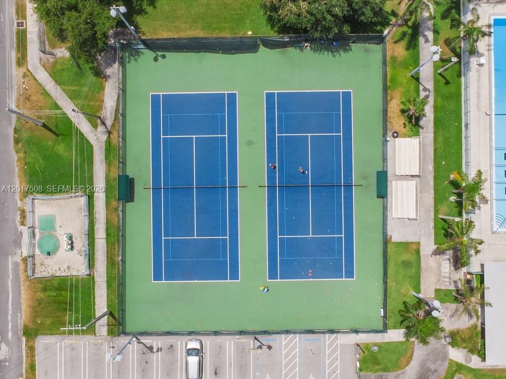 PINE CREST SUB DELRAY - Residential