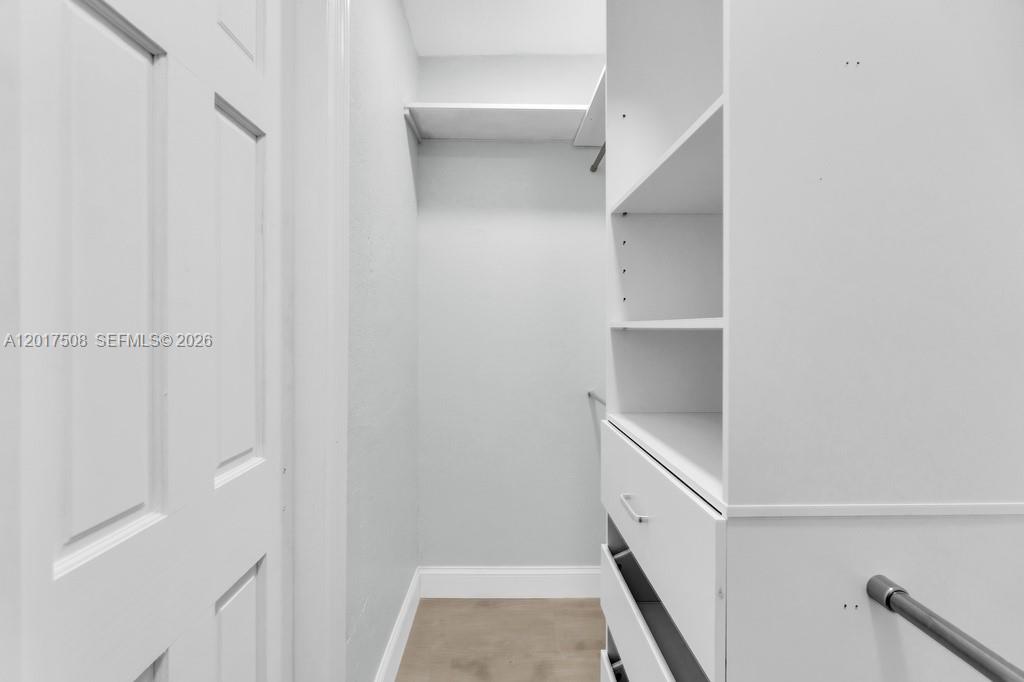 PINE CREST SUB DELRAY - Residential