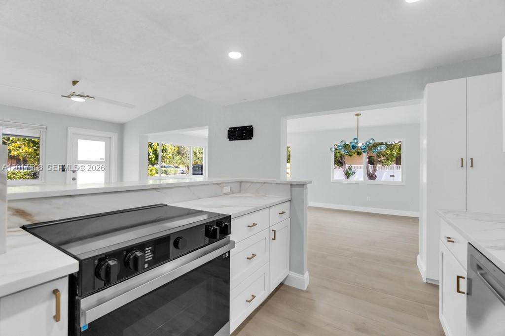 PINE CREST SUB DELRAY - Residential