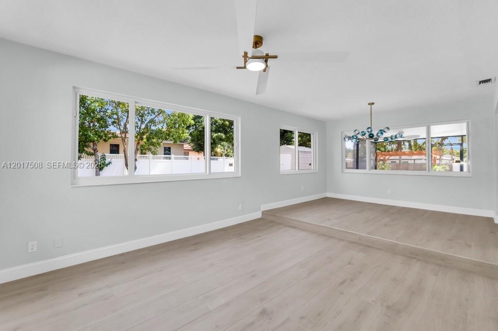 PINE CREST SUB DELRAY - Residential