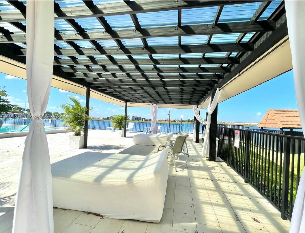 SUMMERTREE VILG CALIF CL - Residential Lease