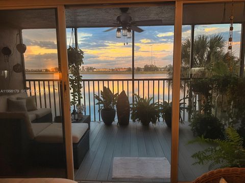 605 Ives Dairy Rd 205-7 Miami FL 33179