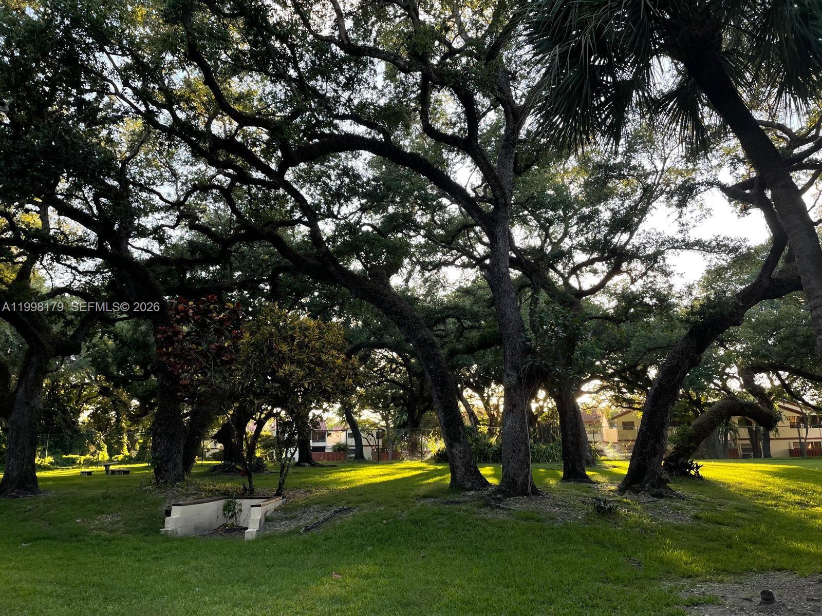 SUMMERTREE VILG CALIF CL - Residential Lease