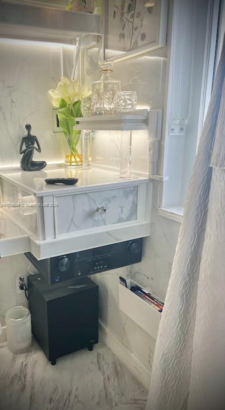 THE AVENTURA BEACH CLUB C - Residential