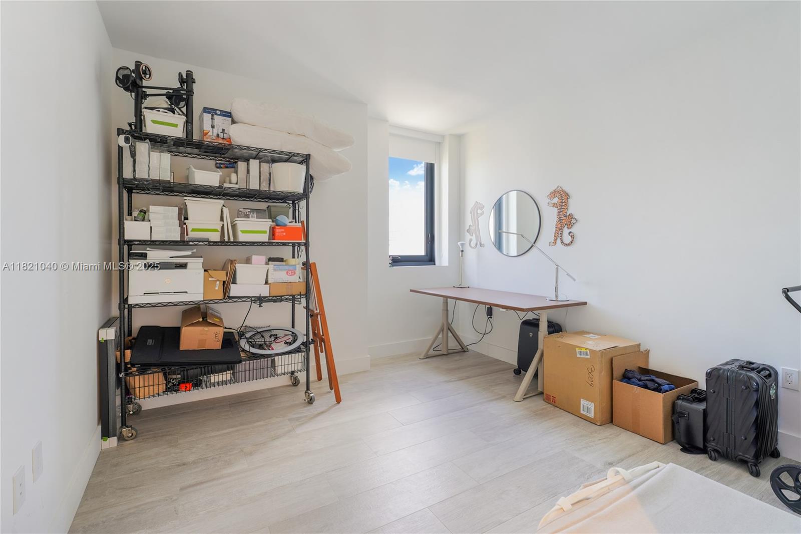 3401 MIDTOWN CONDO - Residential Lease