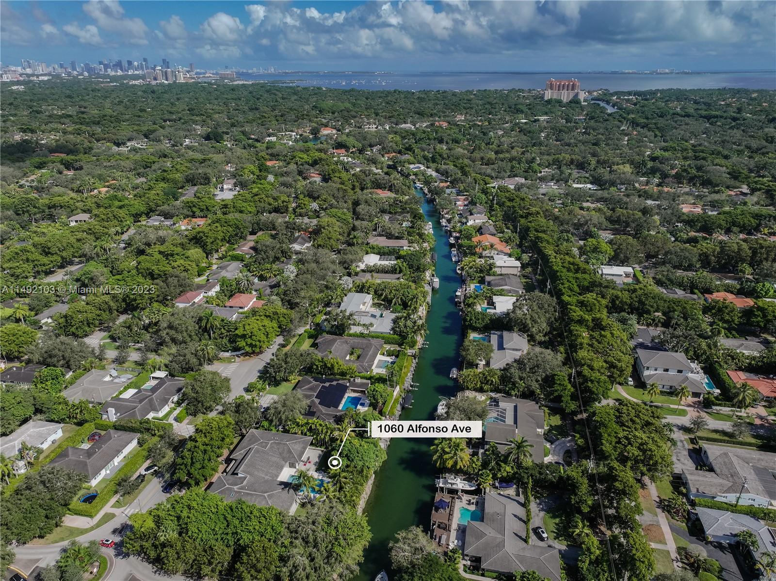 CORAL GABLES RIVIERA SEC - Residential