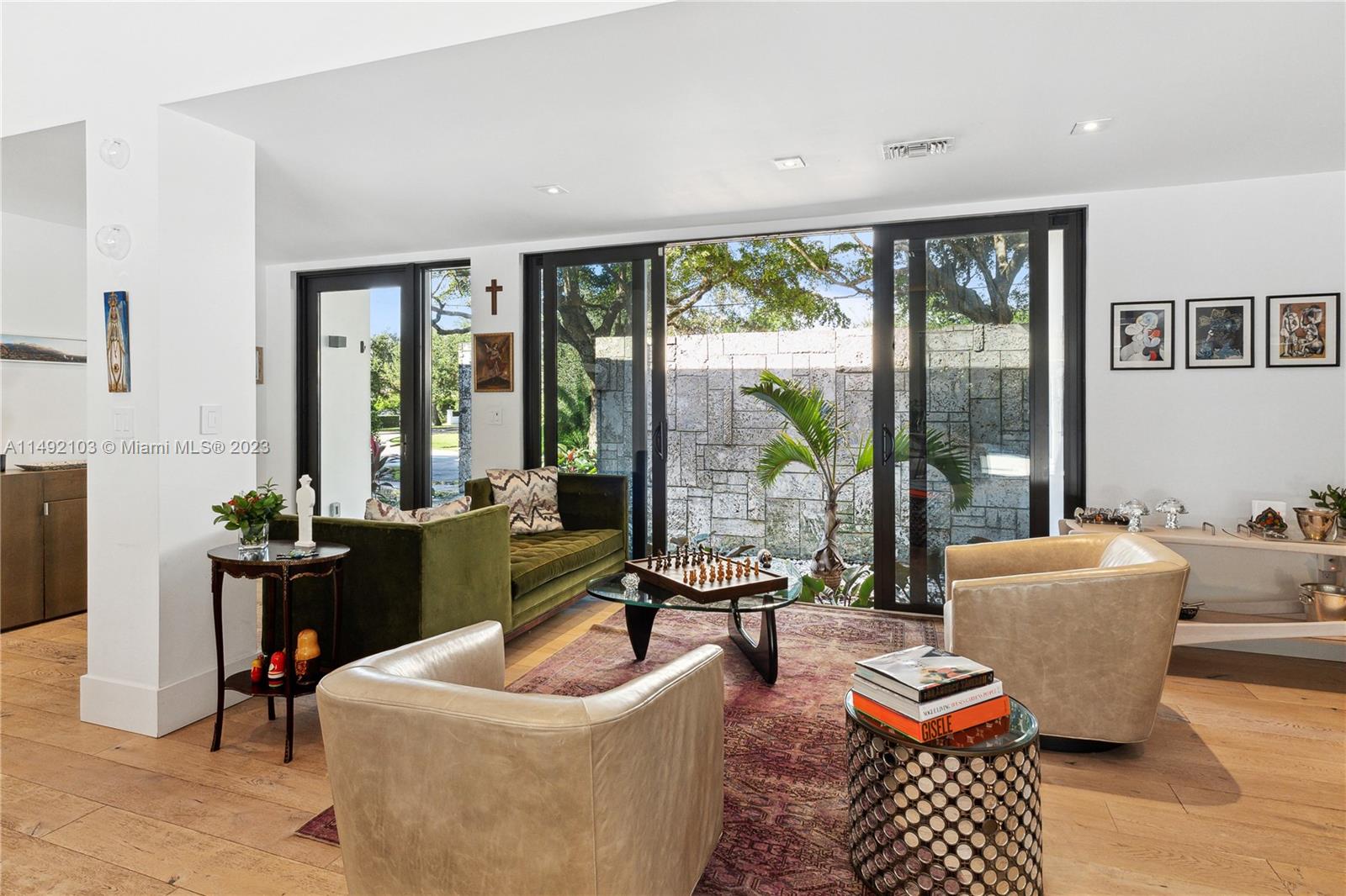 CORAL GABLES RIVIERA SEC - Residential