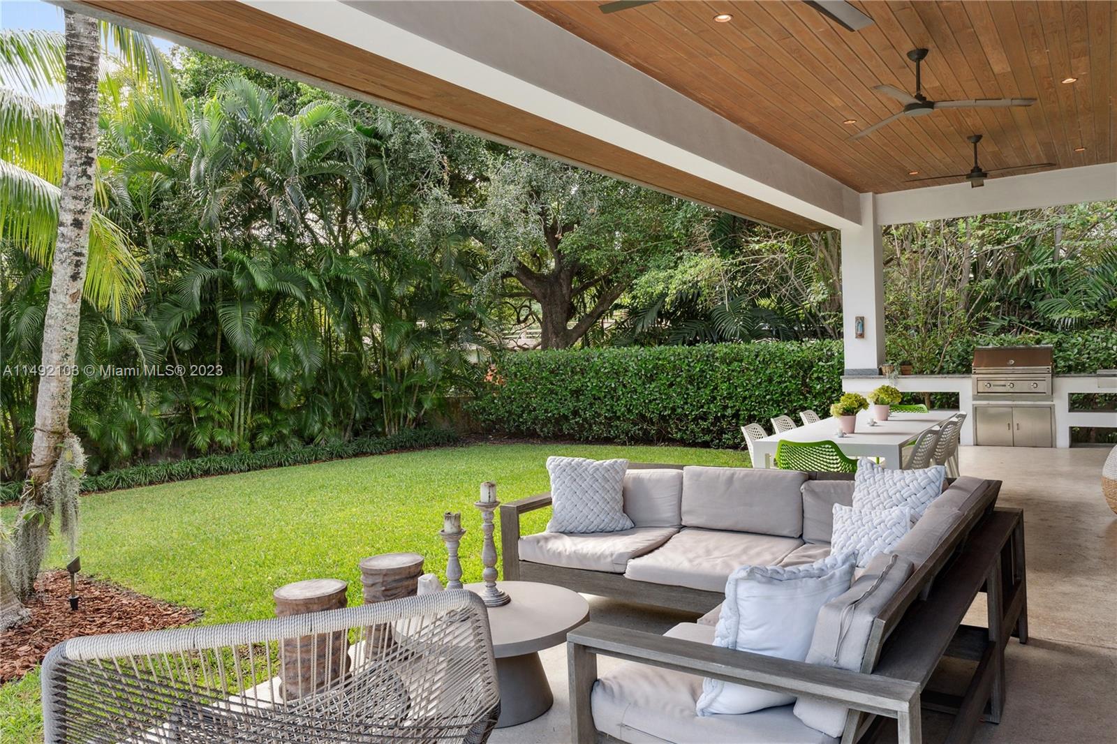 CORAL GABLES RIVIERA SEC - Residential