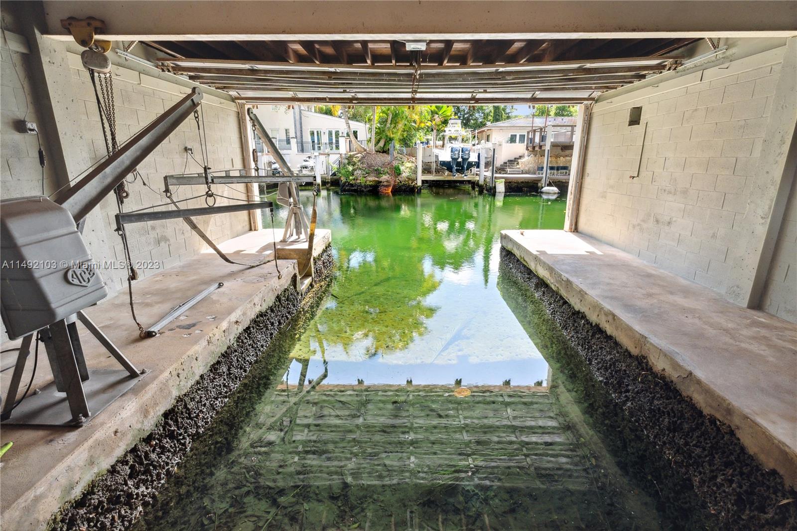CORAL GABLES RIVIERA SEC - Residential