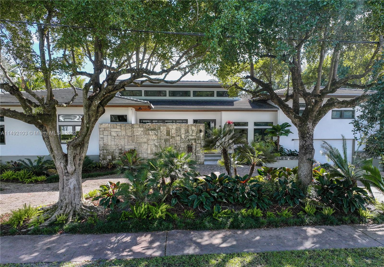 CORAL GABLES RIVIERA SEC - Residential