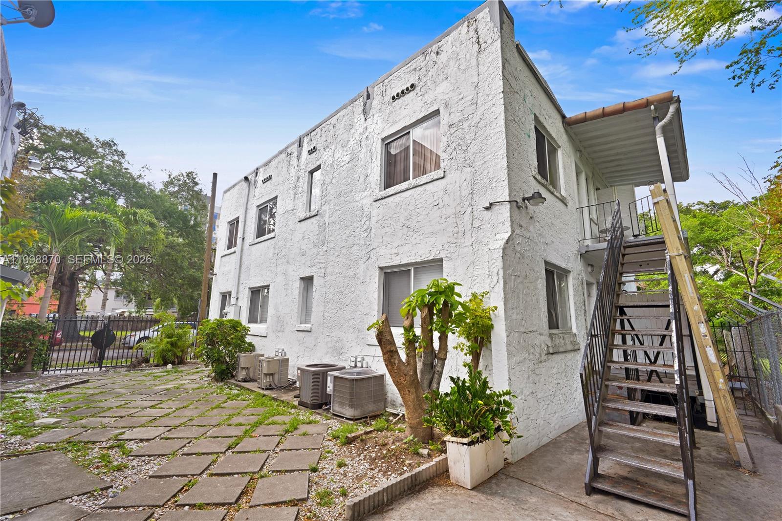 RIVER POINT CONDO - Residential