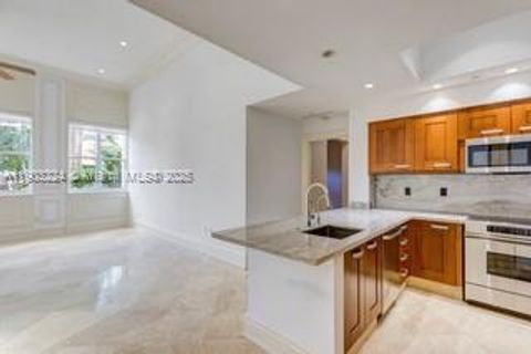 60 Edgewater Dr LE Coral Gables FL 33133