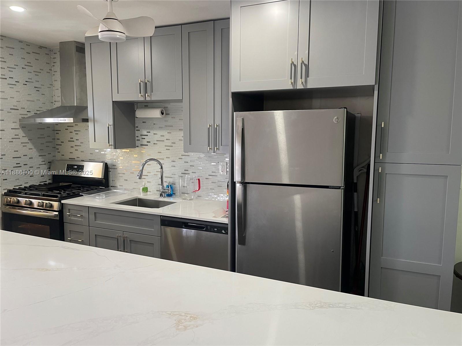 RO-MONT GARDENS ANDOVER C - Residential Lease