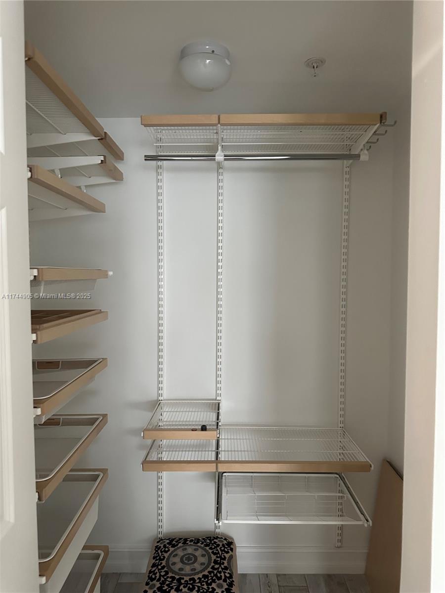 DUO CONDOMINIUM EAST - Residential