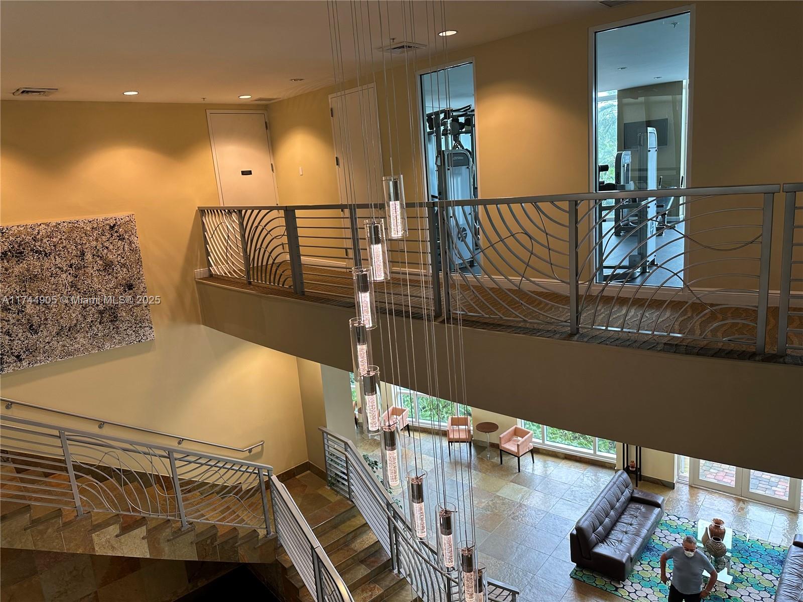 DUO CONDOMINIUM EAST - Residential