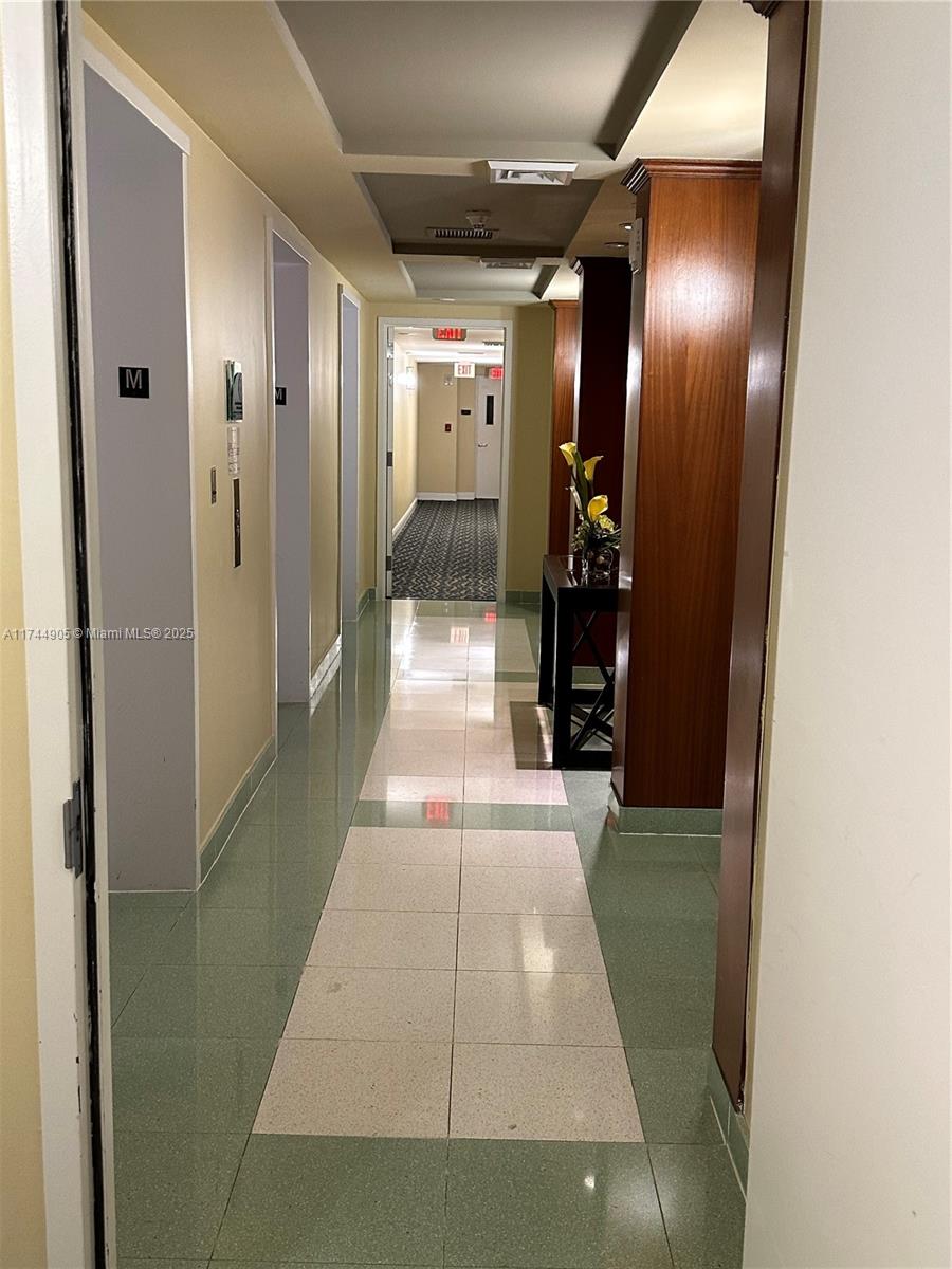 DUO CONDOMINIUM EAST - Residential