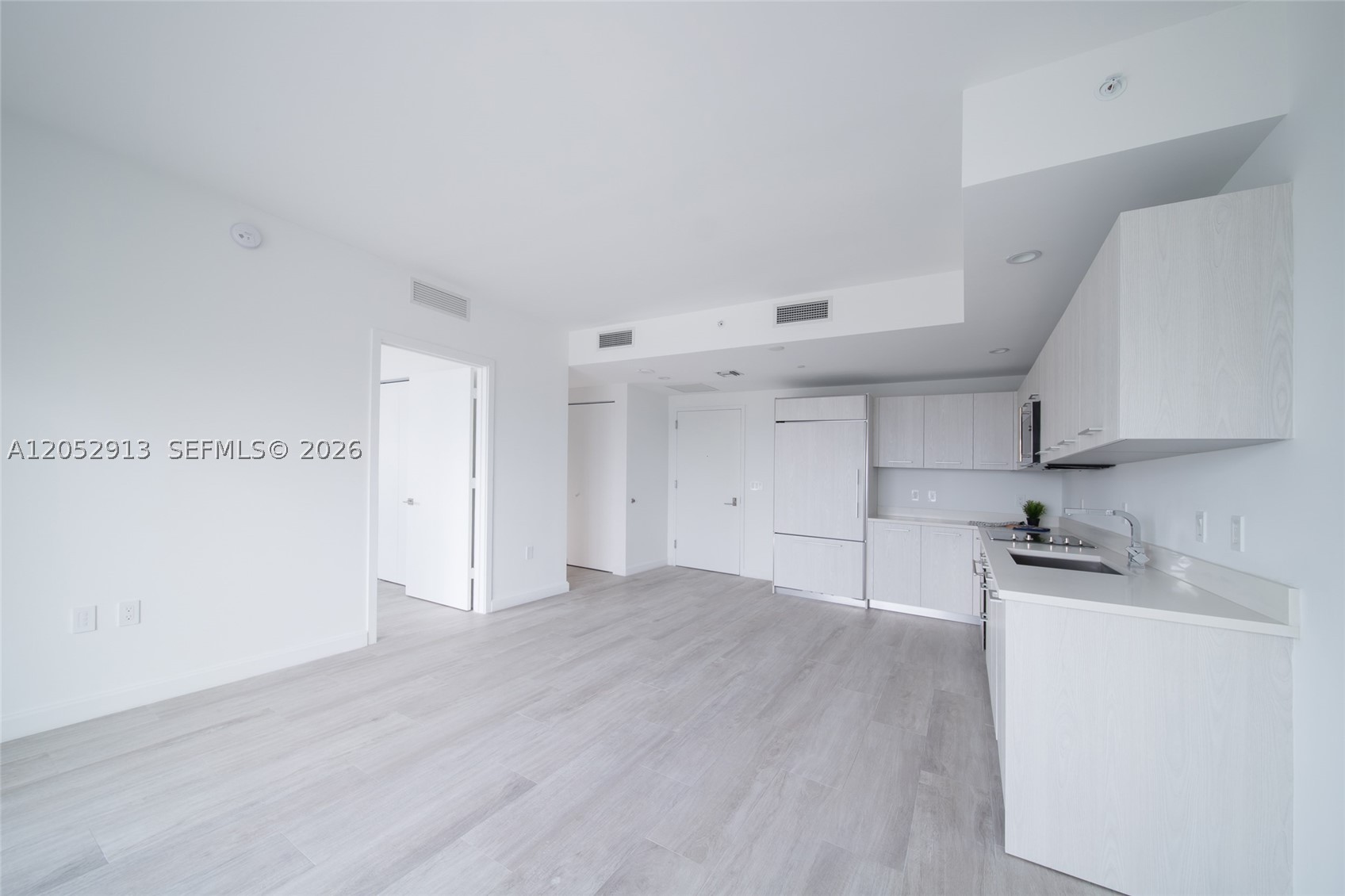 55 SW 9th St 3207