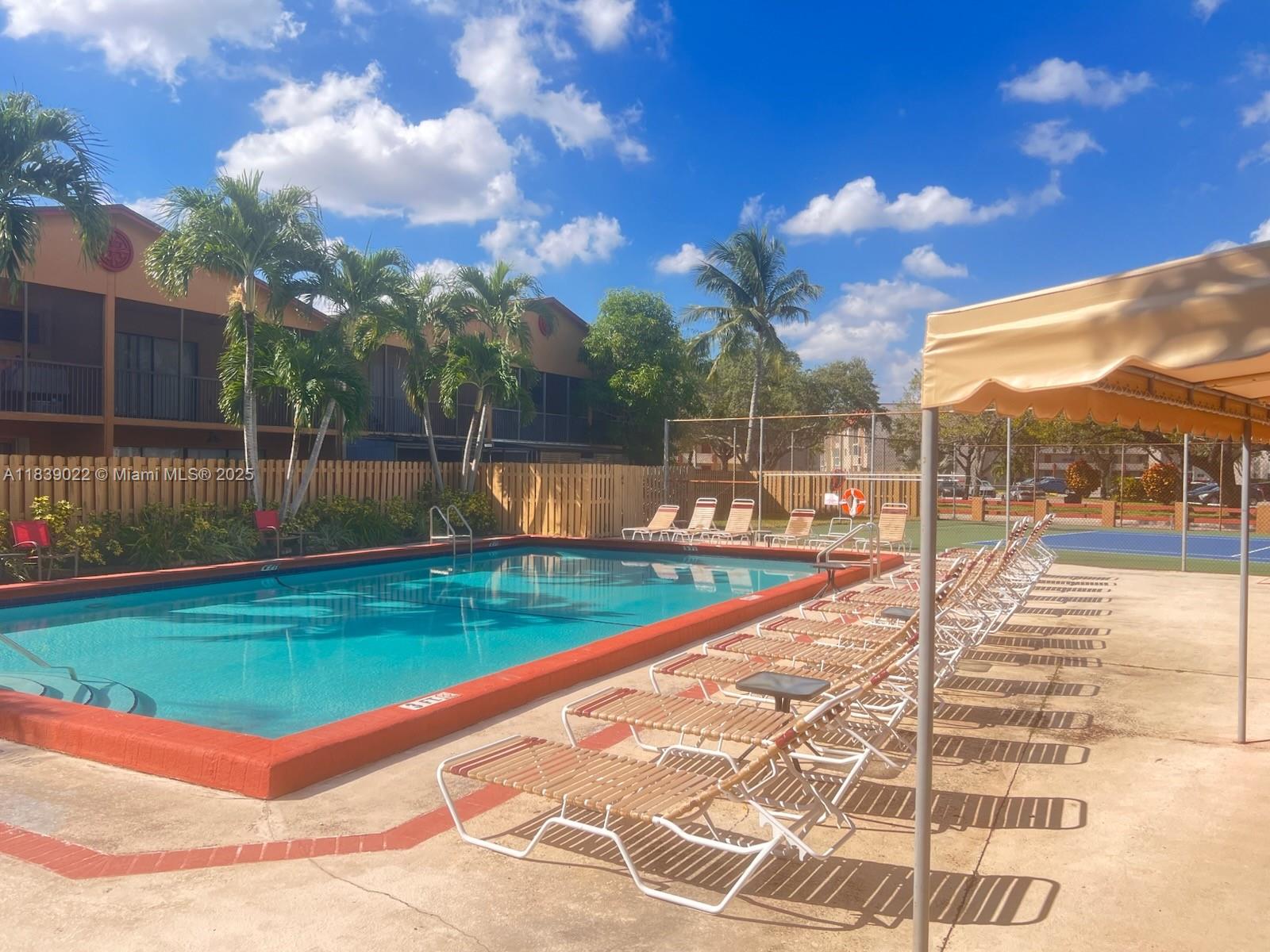 FAIRWAYS OF SUNRISE - Residential Lease