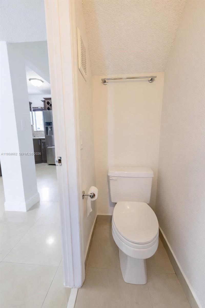 TERRAZAS DEL SOL - Residential Lease