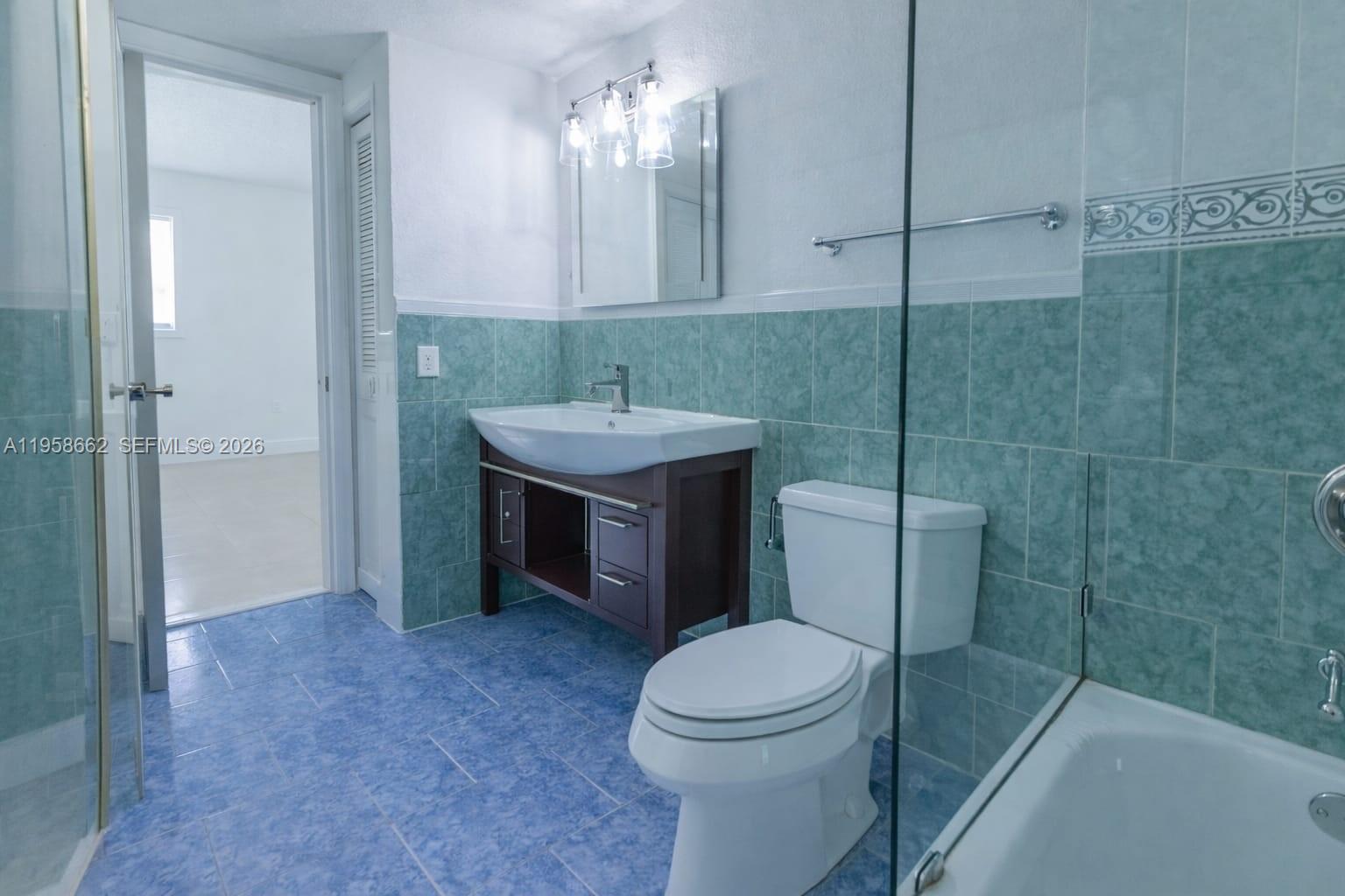 TERRAZAS DEL SOL - Residential Lease