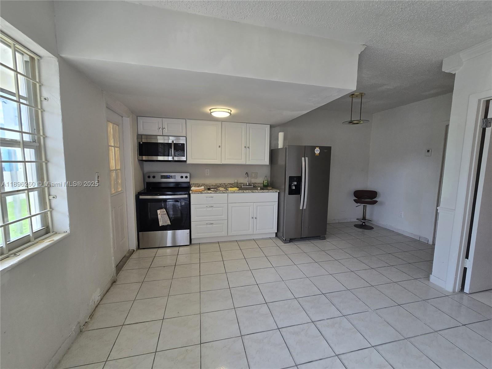 PRESTIGE APTS INC CO-OP - Residential Lease