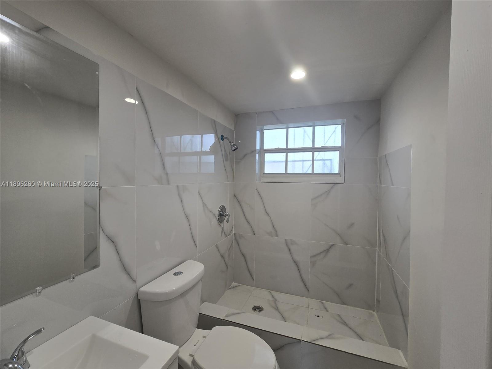 PRESTIGE APTS INC CO-OP - Residential Lease