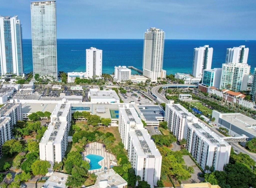 PLAZA OF AMERICAS CONDO P - Residential