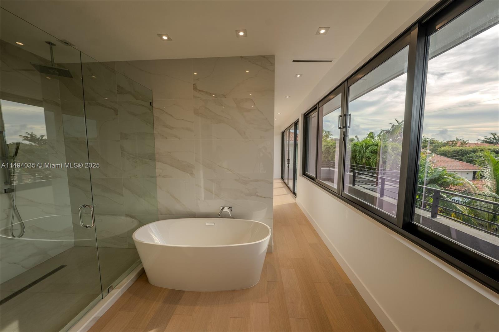 BISCAYNE KEY ESTATES - Residential