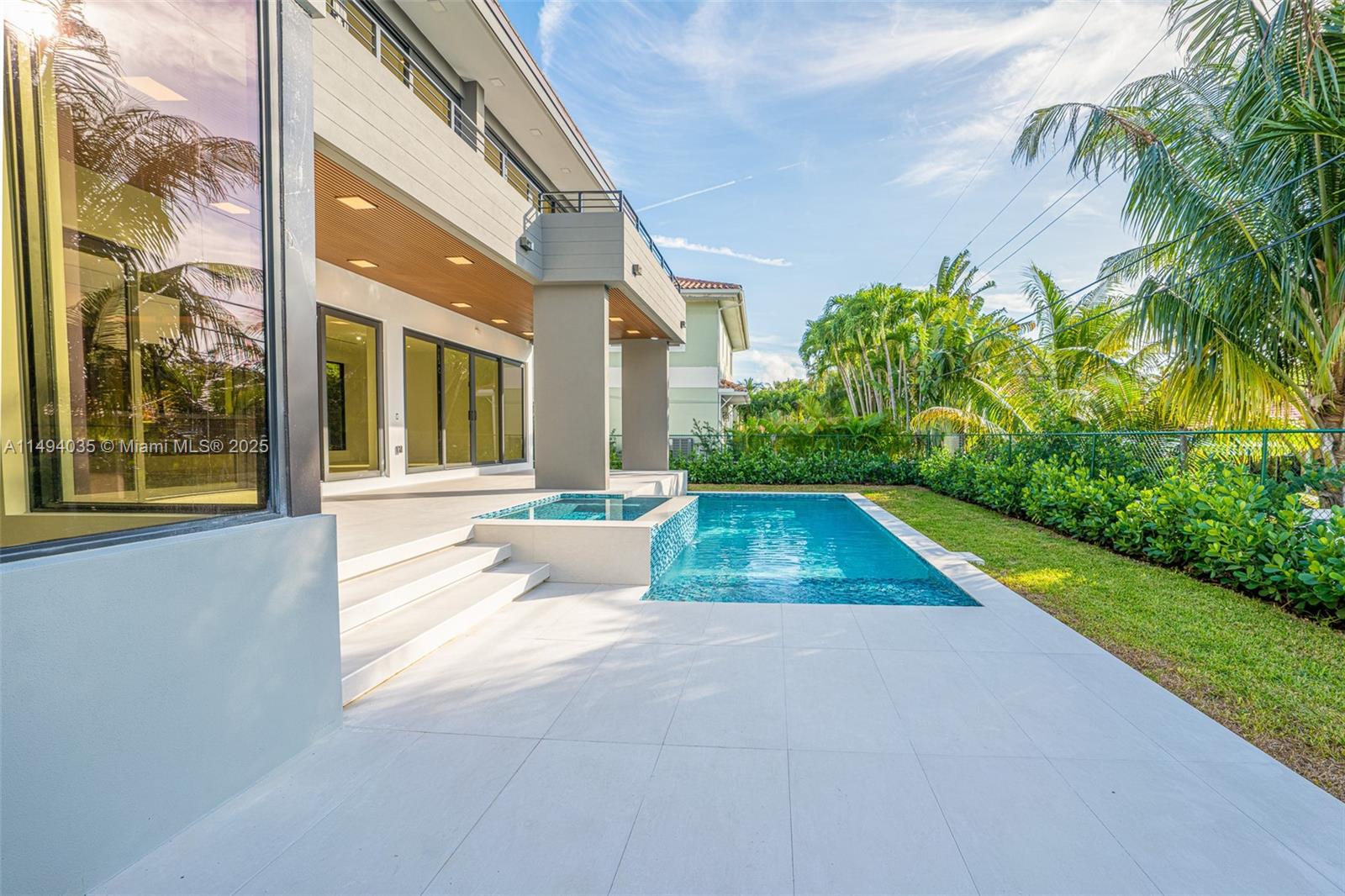 BISCAYNE KEY ESTATES - Residential