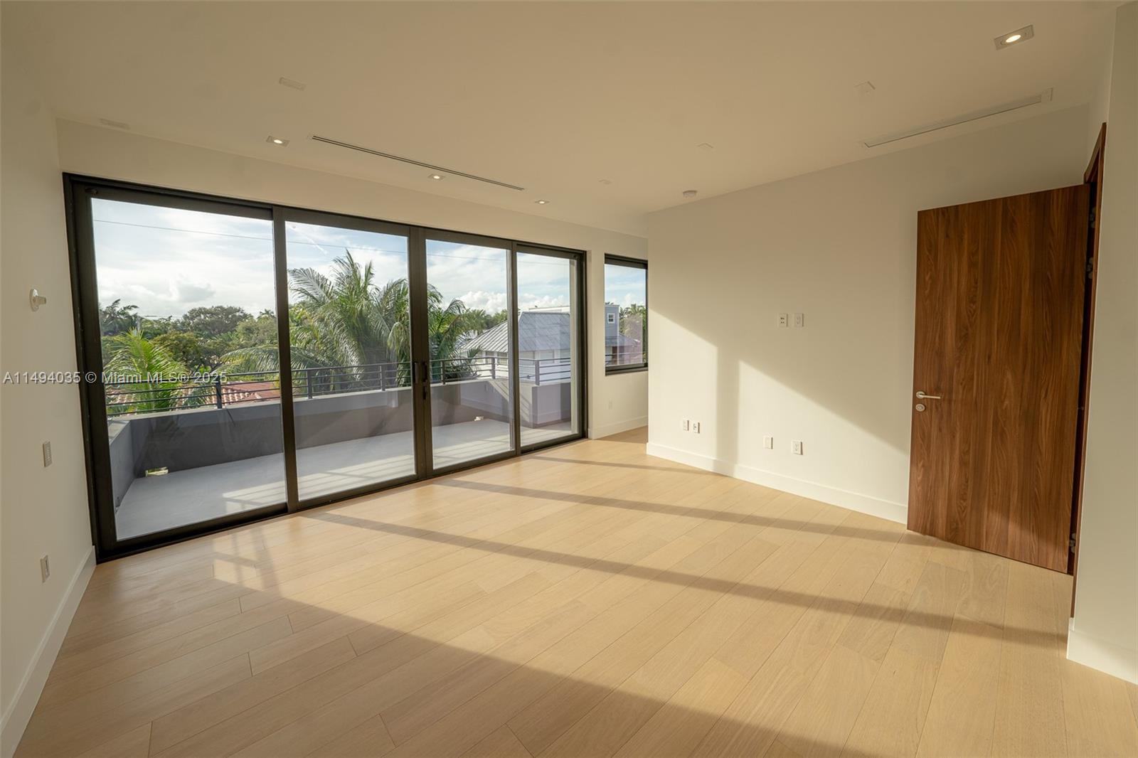 BISCAYNE KEY ESTATES - Residential