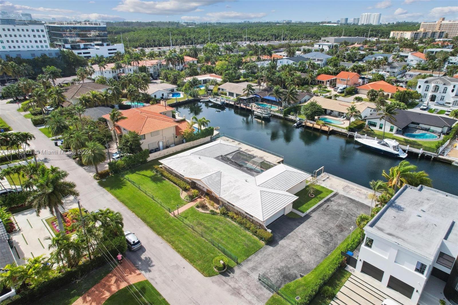 EASTERN SHORES - Residential