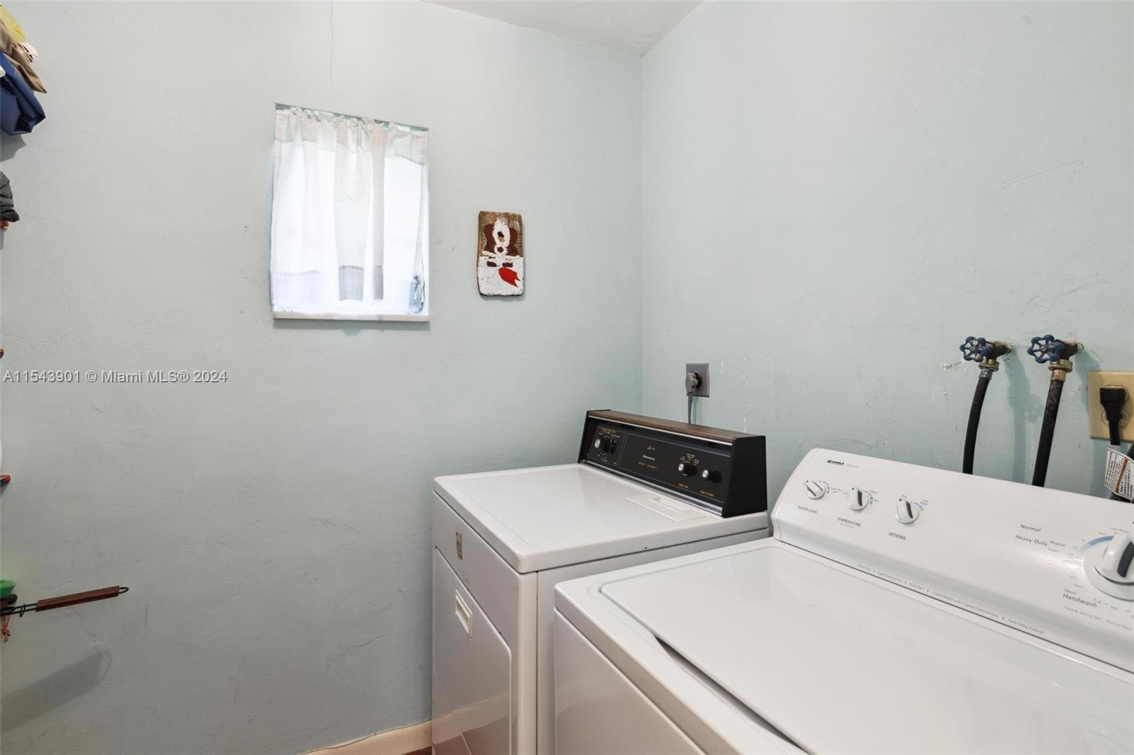 EASTERN SHORES - Residential