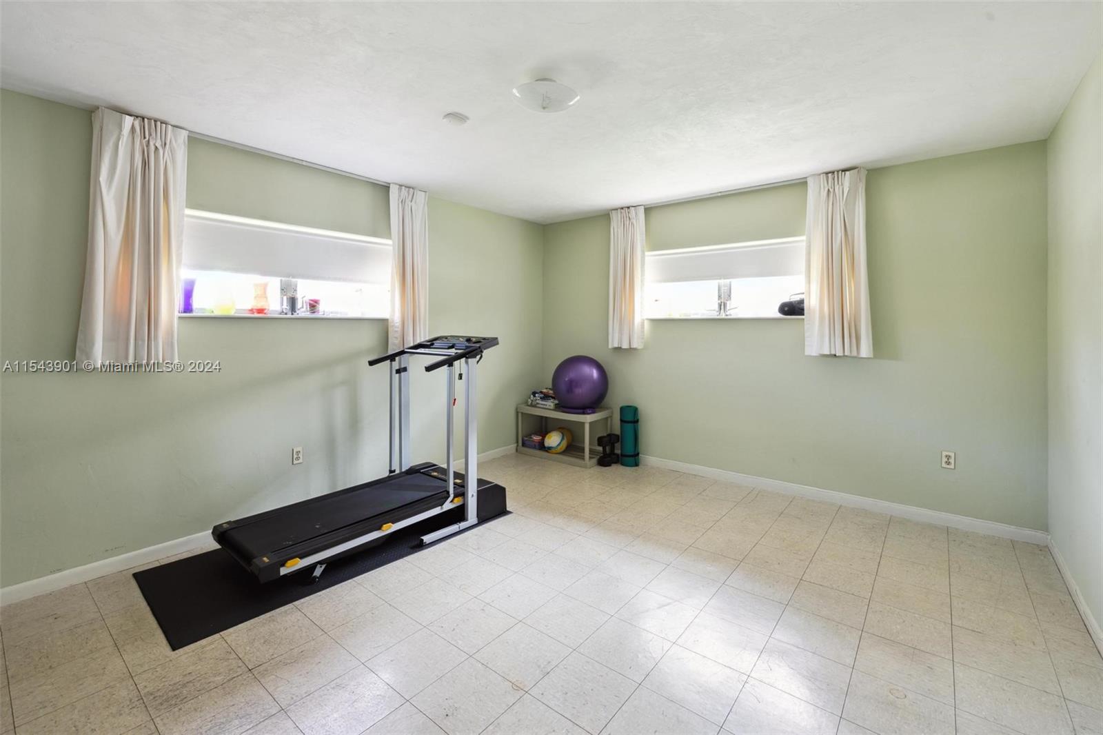 EASTERN SHORES - Residential