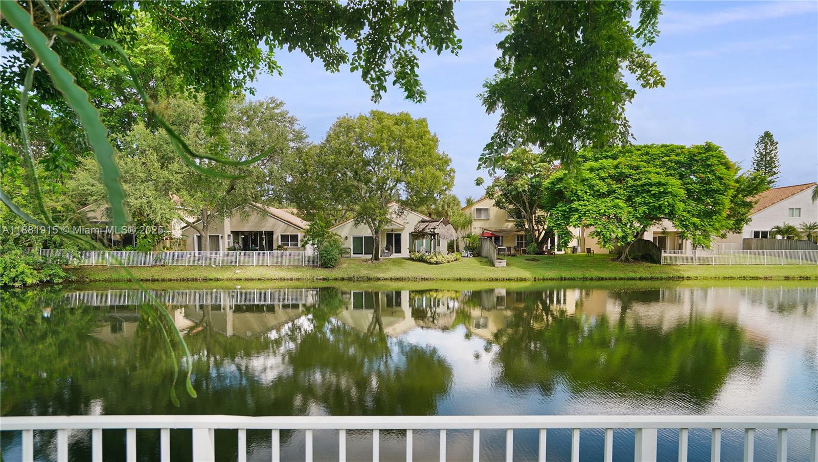 BRIDGEWATER AT PLANTATION - Residential