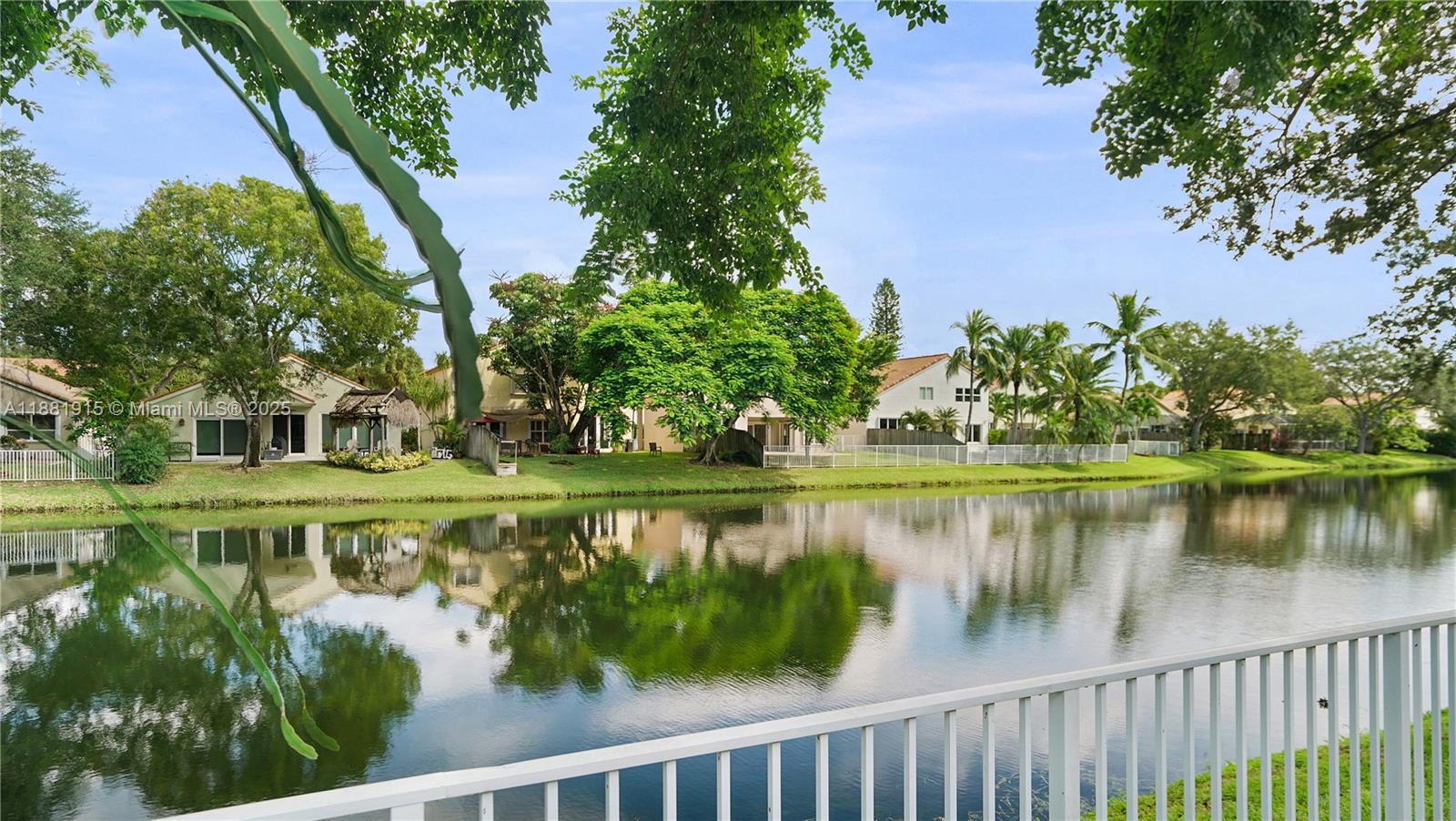 BRIDGEWATER AT PLANTATION - Residential