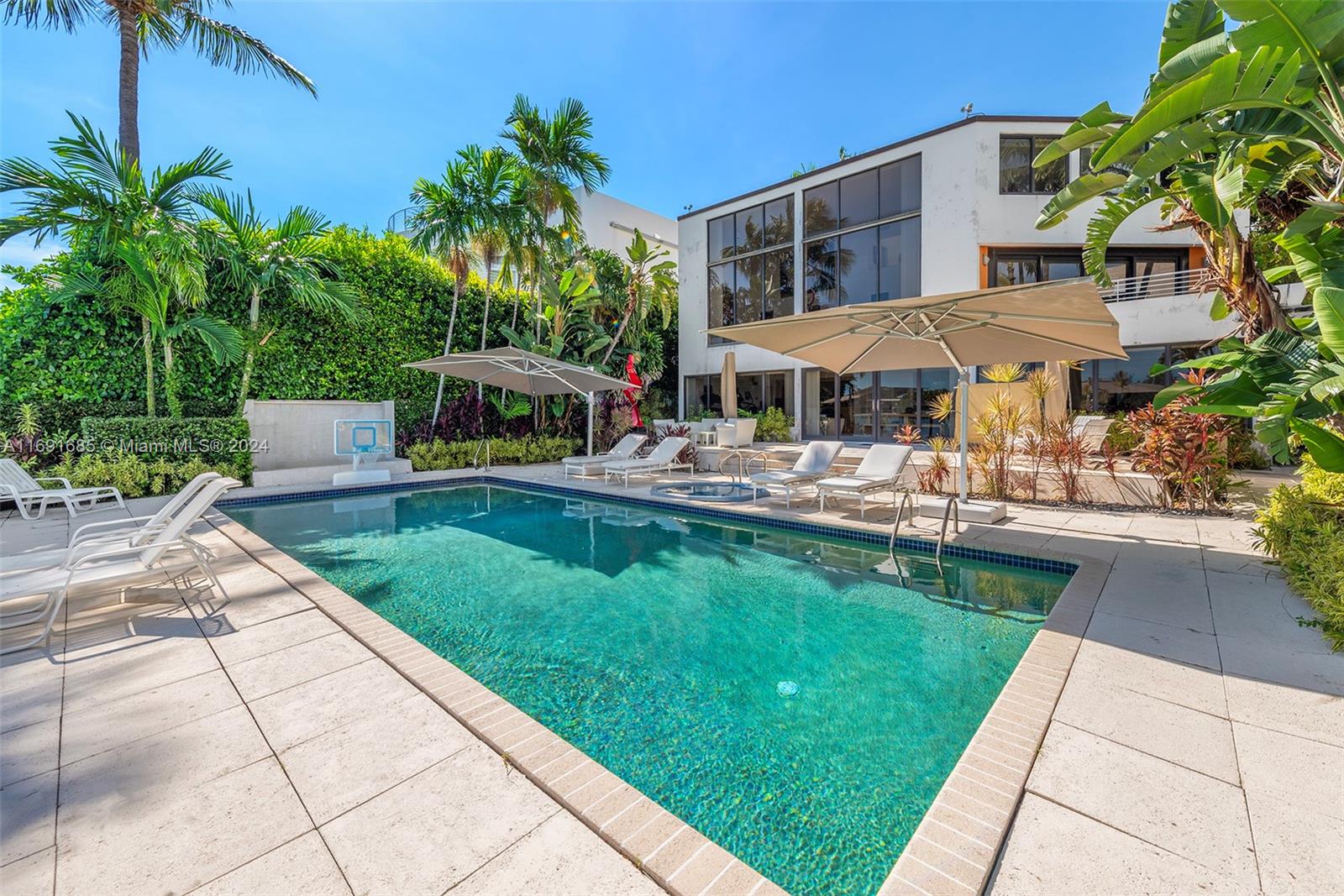 HIBISCUS ISLAND - Residential