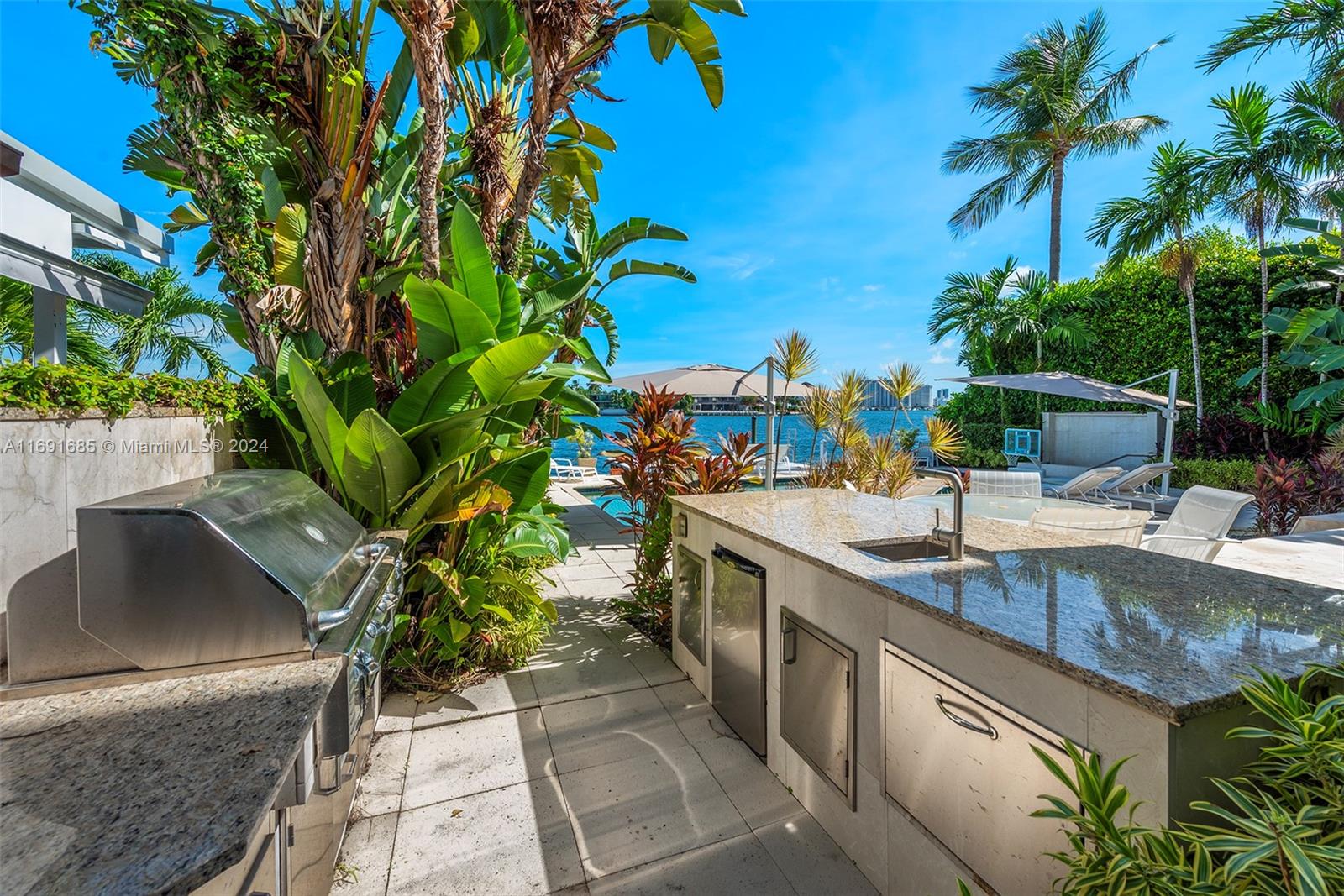 HIBISCUS ISLAND - Residential