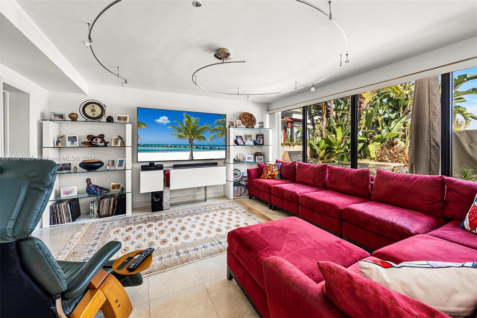 HIBISCUS ISLAND - Residential