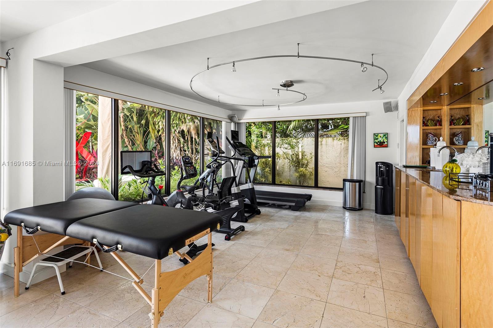 HIBISCUS ISLAND - Residential