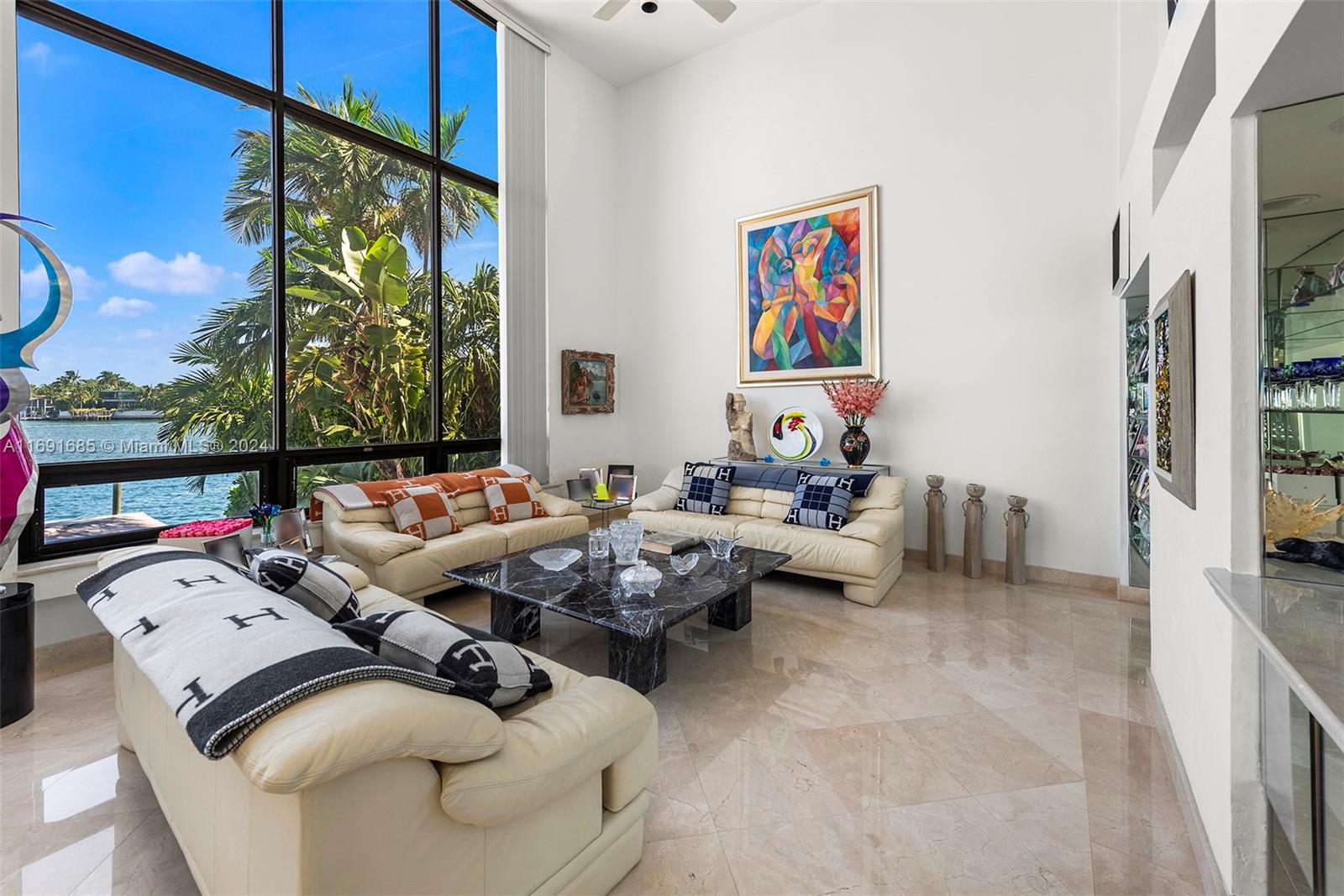 HIBISCUS ISLAND - Residential