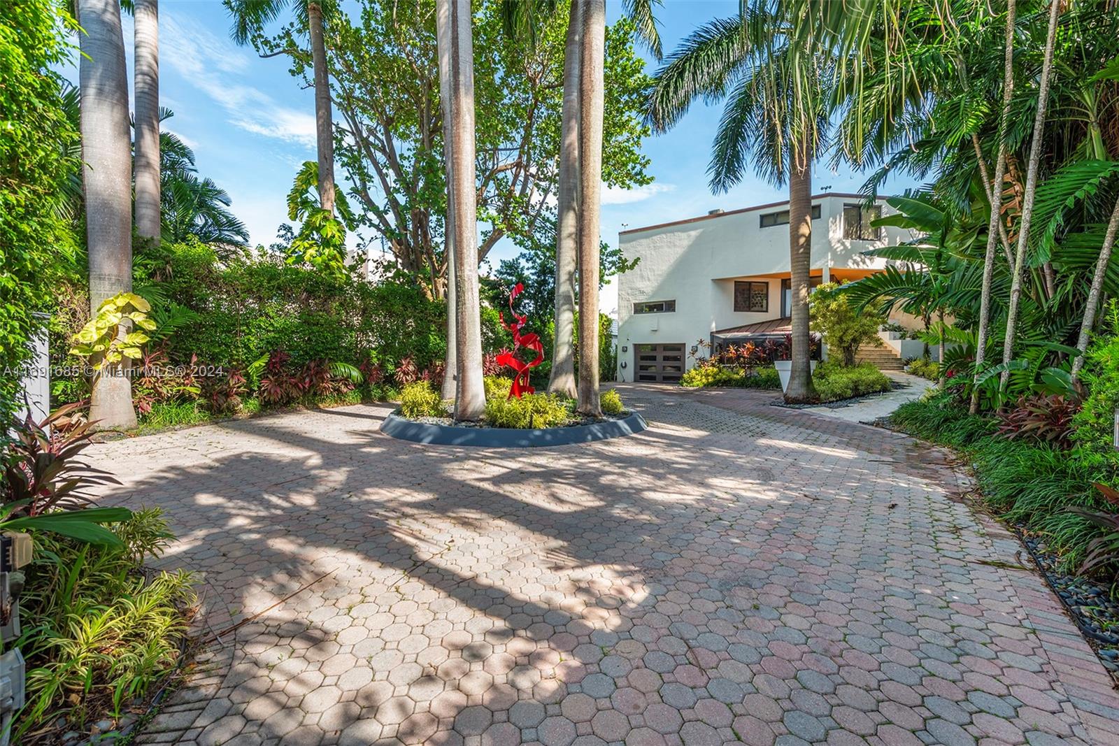HIBISCUS ISLAND - Residential