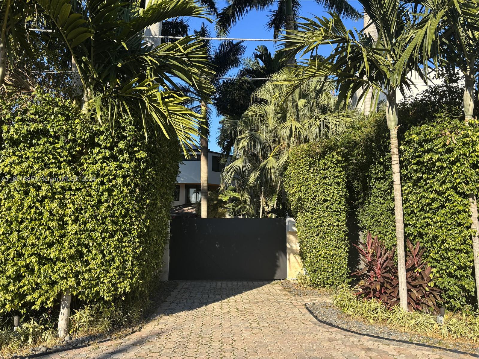 HIBISCUS ISLAND - Residential
