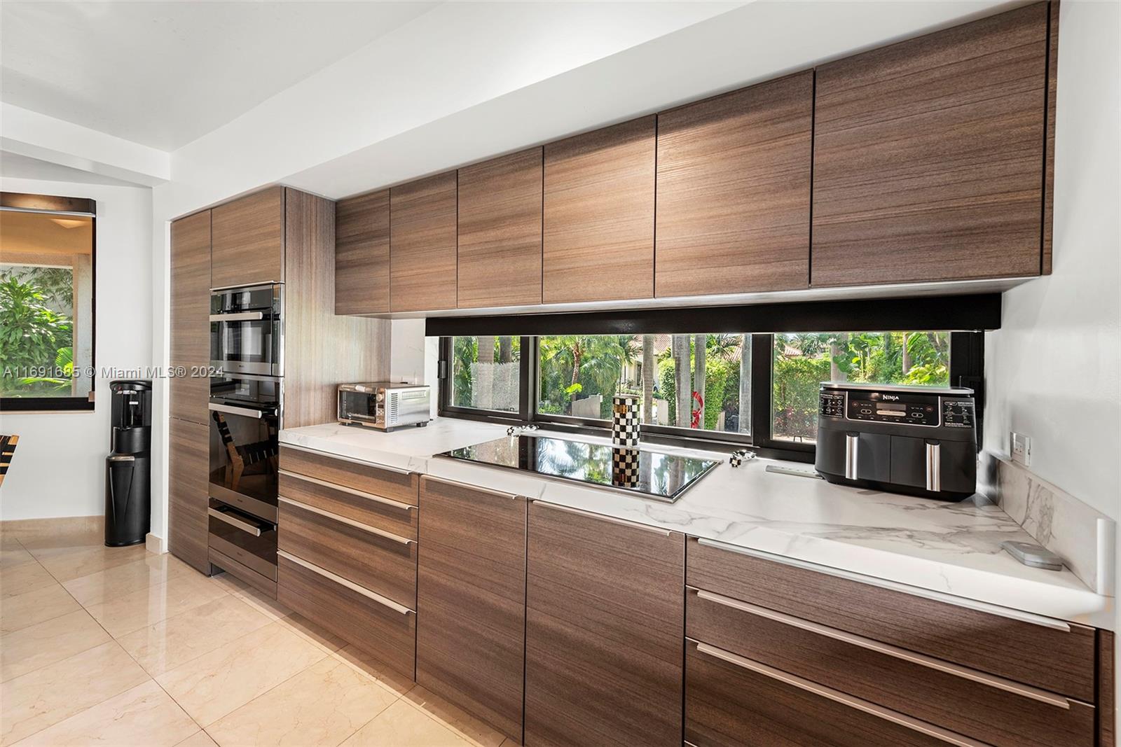 HIBISCUS ISLAND - Residential