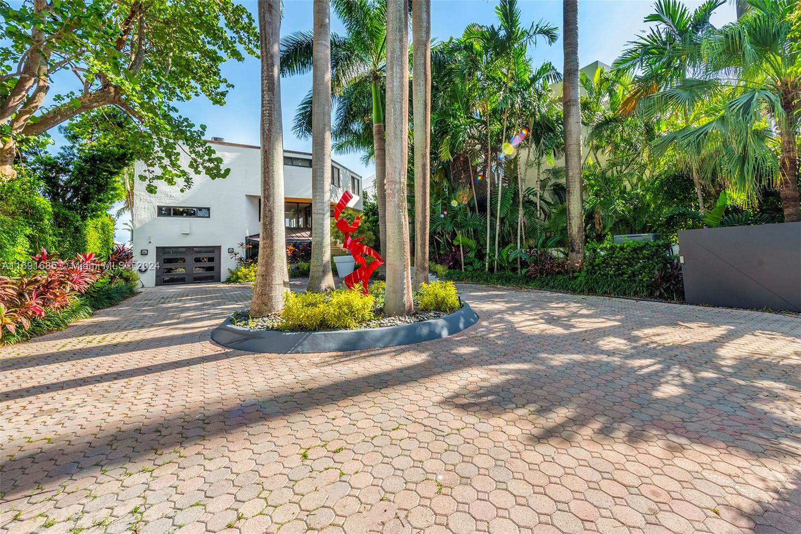 HIBISCUS ISLAND - Residential