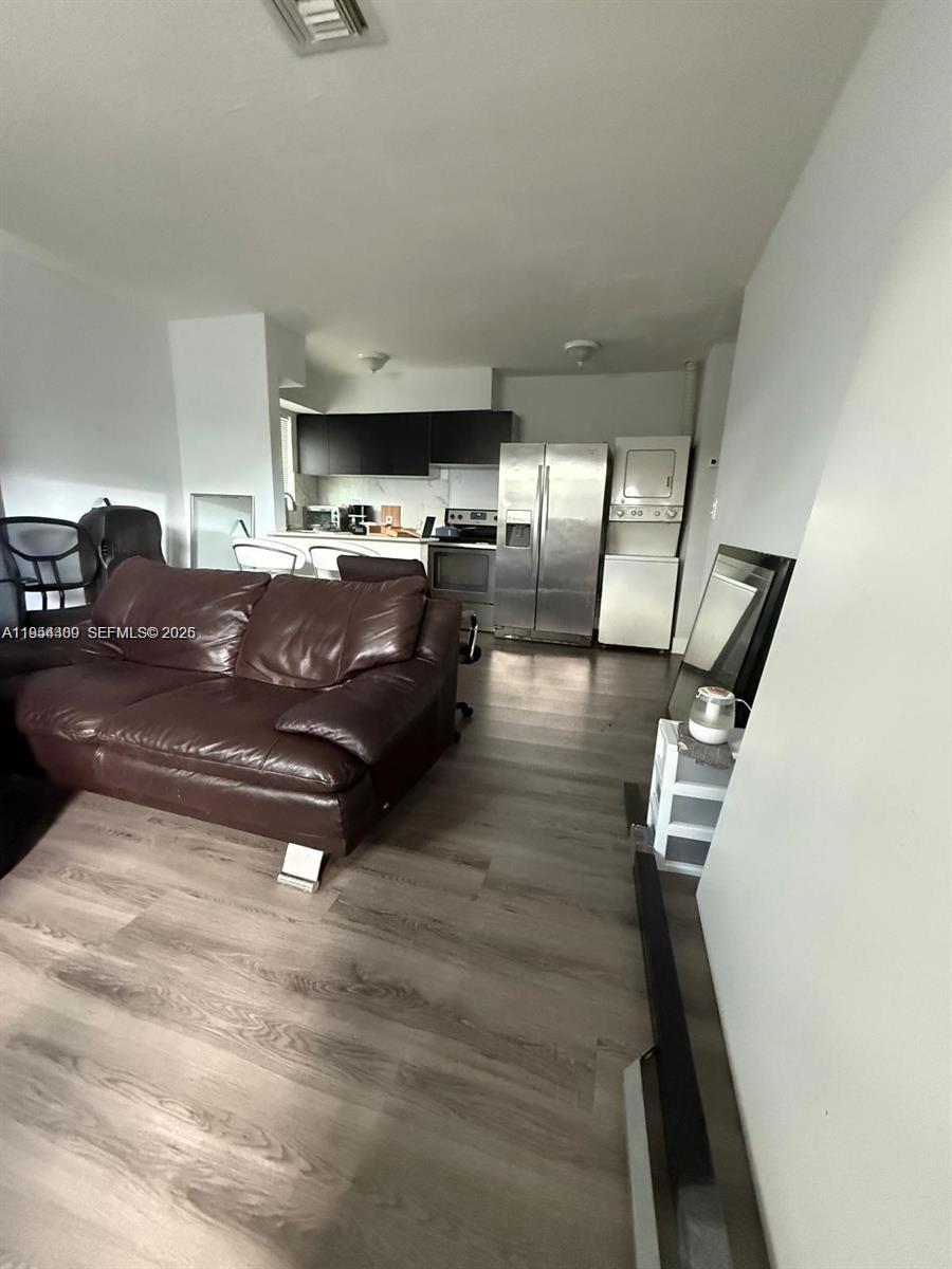 RICHARDS FIRST - Residential Income