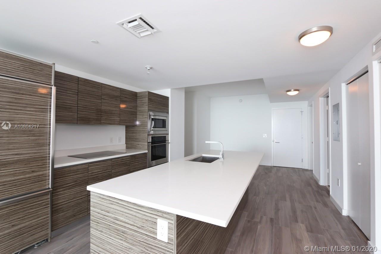 ICON BAY CONDO - Residential