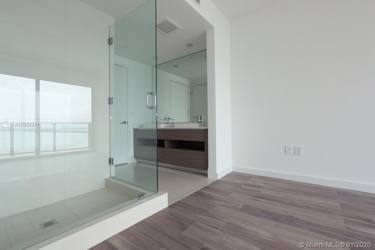 ICON BAY CONDO - Residential